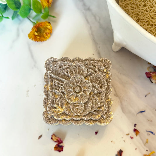 Turmeric & Walnut Hull Bath Drops
